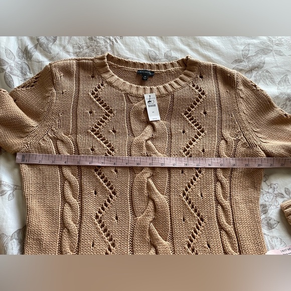 NWT Talbots Tan Brown Cotton Chunky Fisherman Cable Knit Crewneck Sweater Medium - Picture 5 of 6